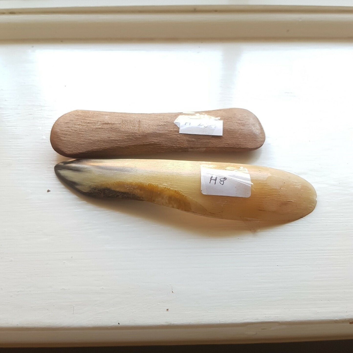 Cow Horn for Sleeking Polishing Burnishing Finishing