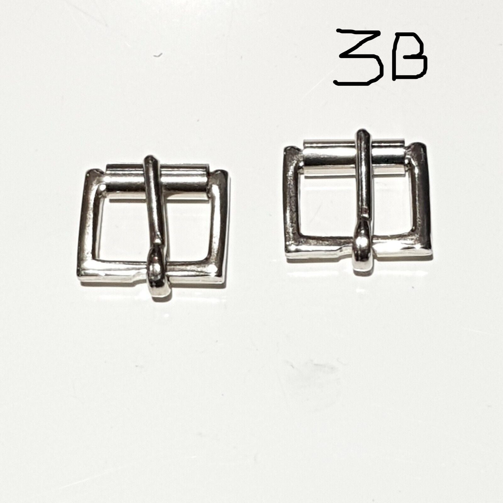 Two metal buckles with a chrome finish on a white background, labelled 3B 